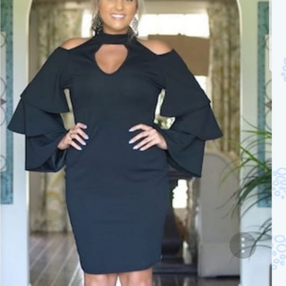 Elegant Black Sleeveless Top
